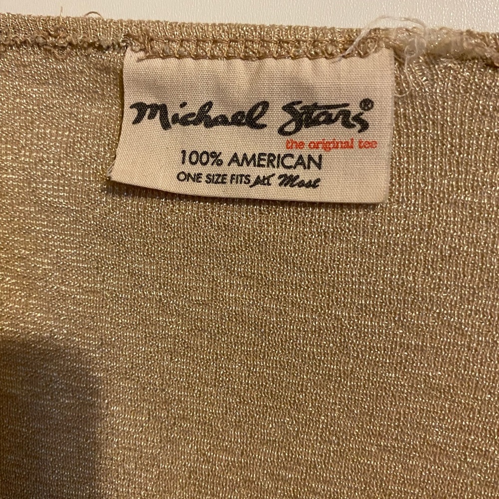 Michael Stars Cari V-Neck Shine Tee One Size Fits Most (0-10) - Picture 3 of 10